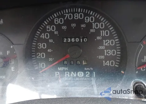 2000 Ford Crown Victoria Police Interceptor z USA, uszkodzony, nr VIN 2FAFP71W7YX142429